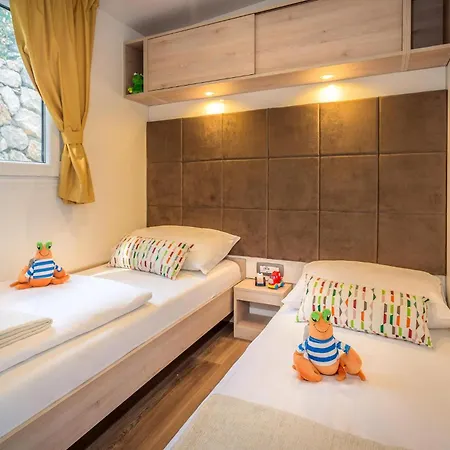 Kemp Stacaravan In Krk With Wifi